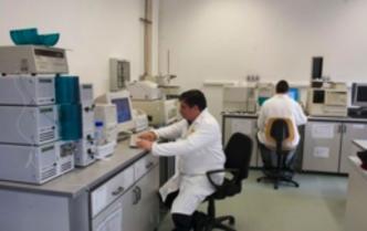 Laboratorio di chimica analitica