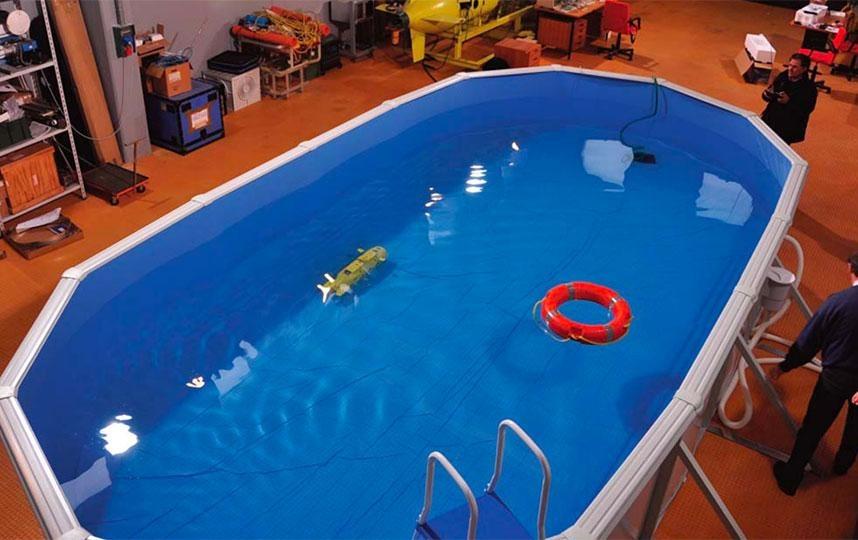 Piscina per test su robot subacquei